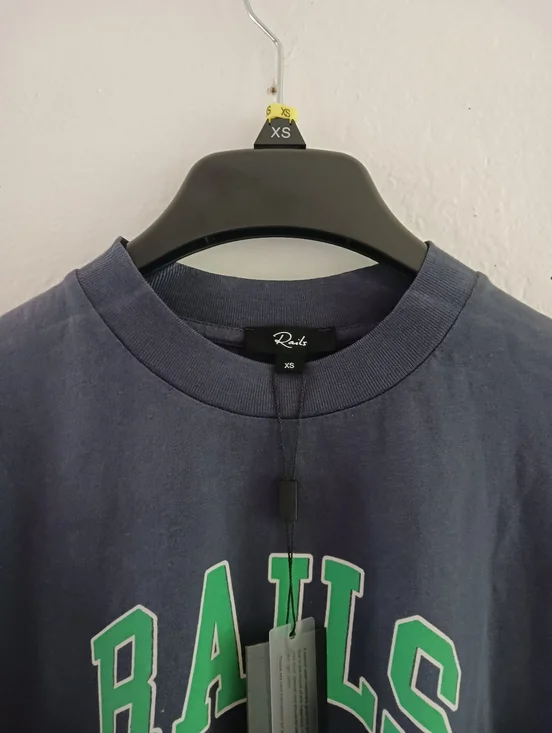 Rails Boston Boyfriend Graphic Print T-shirt - Picture 6 of 9